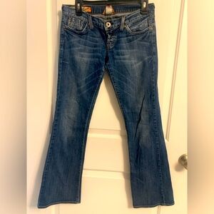 Lucky Brand Vintage MEJ, size 6, Button Fly, Flare bottoms, Preloved